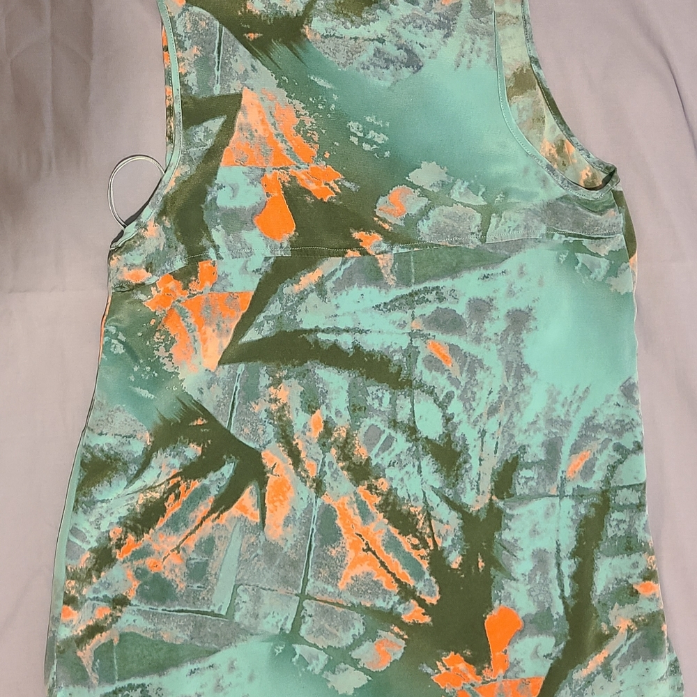 Tank top size 6